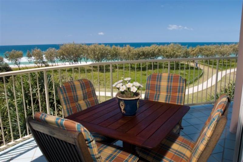 Surfside On The Beach Buddina Exterior foto