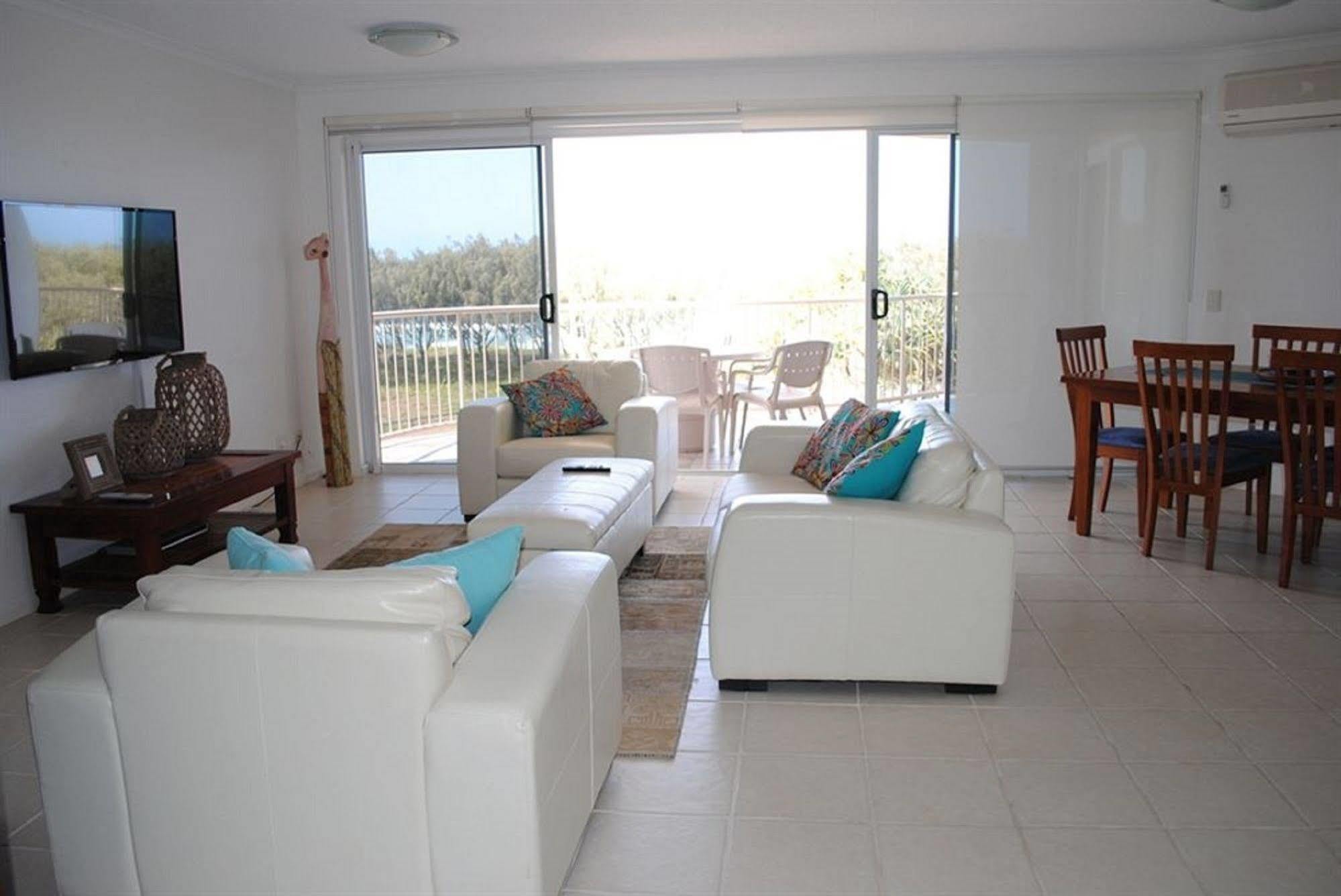 Surfside On The Beach Buddina Exterior foto