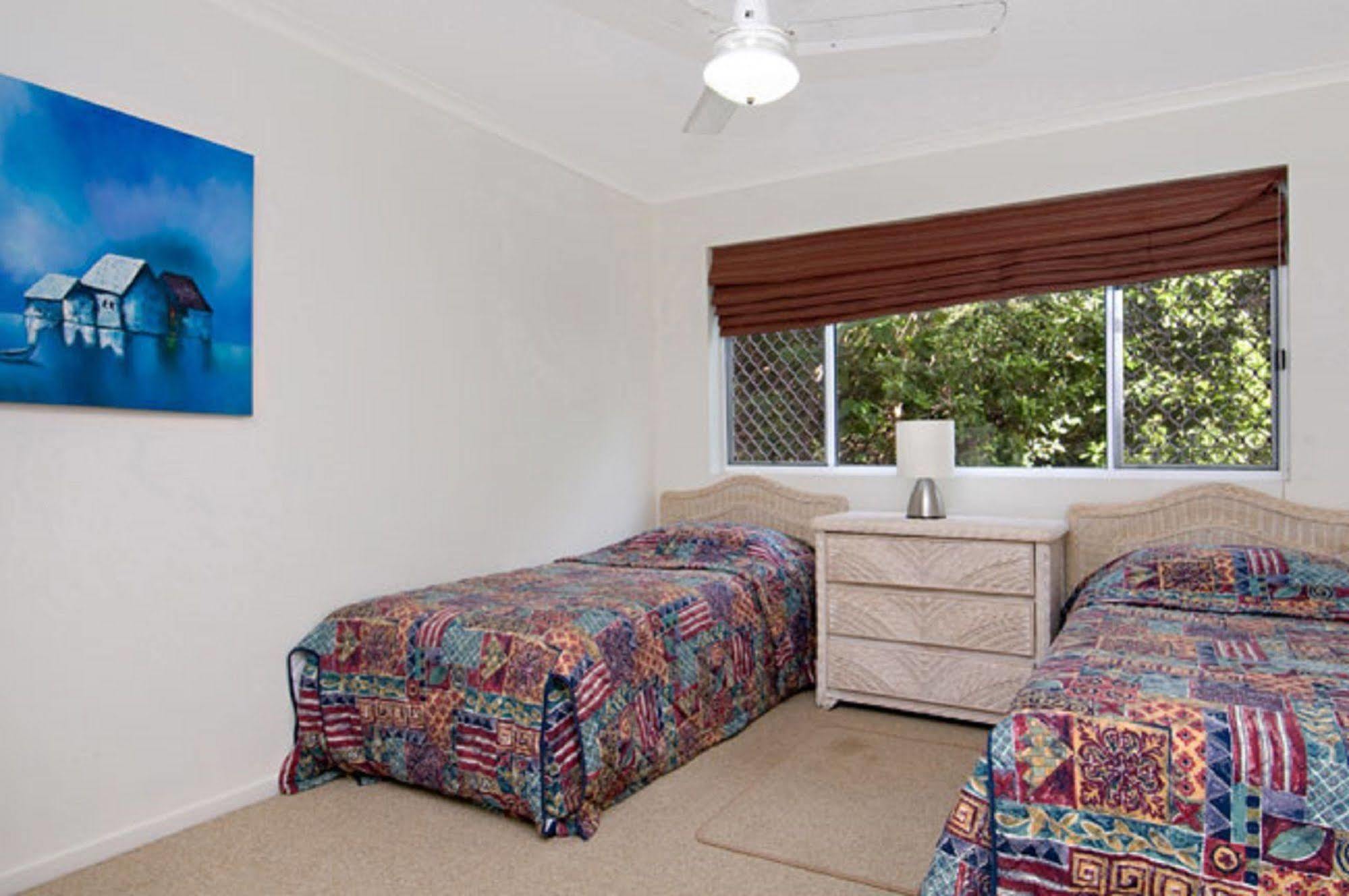 Surfside On The Beach Buddina Exterior foto