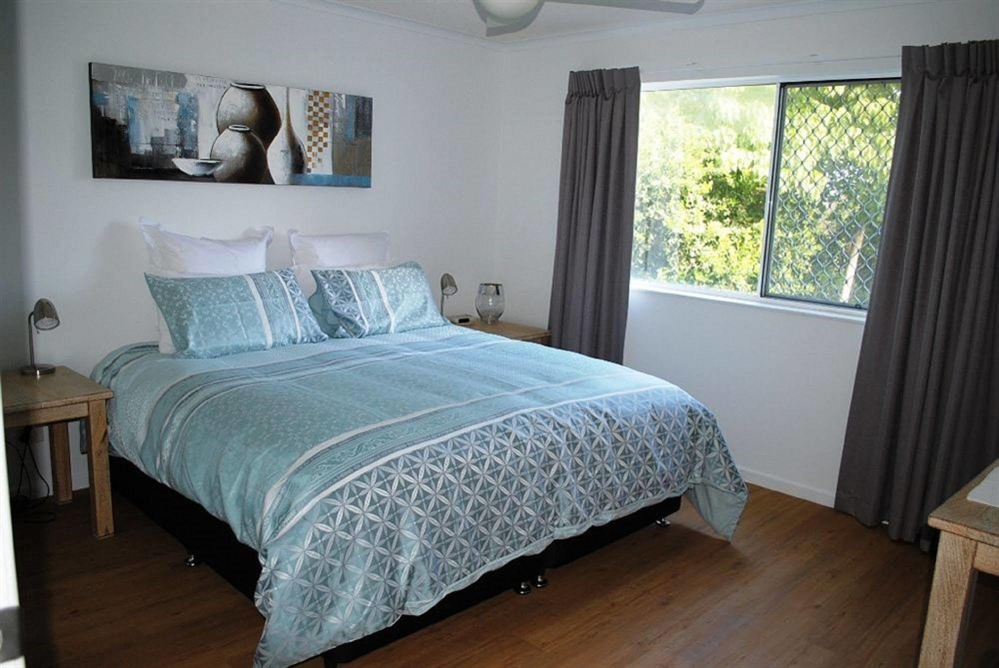 Surfside On The Beach Buddina Exterior foto
