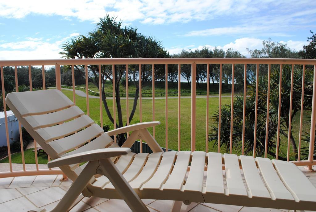 Surfside On The Beach Buddina Exterior foto