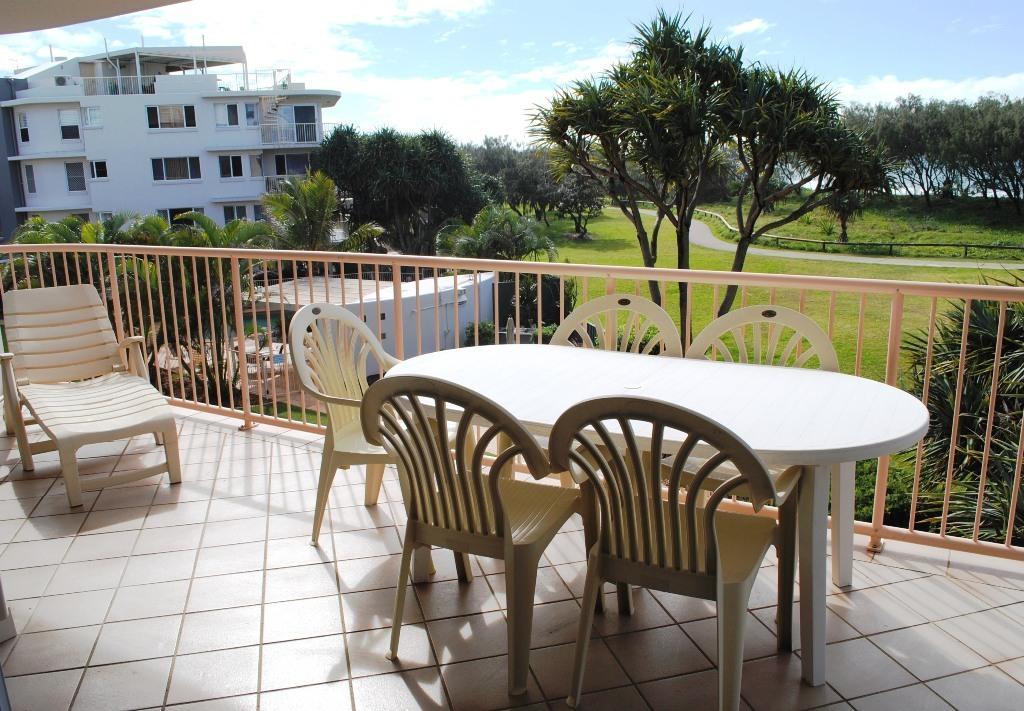 Surfside On The Beach Buddina Exterior foto